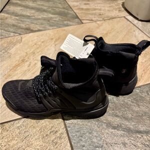 Nike Air Presto Mid Utility Premium Women US 7 AA0674-003 Black Running Shoes C5